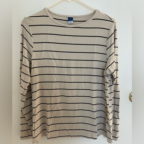 Cream and Black Striped Lux Long-Sleeve Old Navy Shirt - Picture 1 of 3
